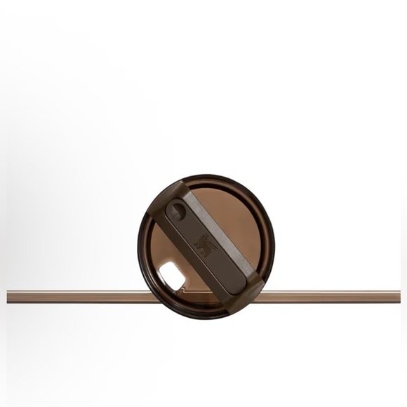 Stanley Quencher H2.0 Tumbler in Chocolate Brown. 40oz. Comes with box - Picture 3 of 5